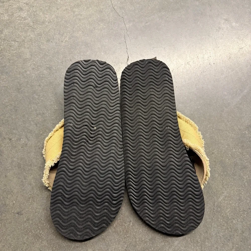 Corona Extra Mens Flip Flop Sandals Brown Beige Bottle Opener CS8LW6COR Size MD